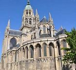 La cathédrale Notre-Dame à Bayeux vue du chevet