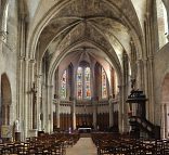 La nef et chœur de l'église Saint-Pierre