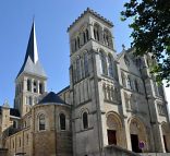 L'église Saint-Vincent-de-Paul L'église Saint-Vincent-de-Paul