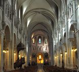 Vue générale de la nef de l'église SaintPierre à Neuilly-sur-Seine Vue générale de la nef de l'église SaintPierre à Neuilly-sur-Seine