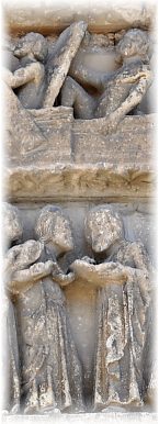 Détail du portail central : prédication de Jean-Baptiste et Résurrection des morts