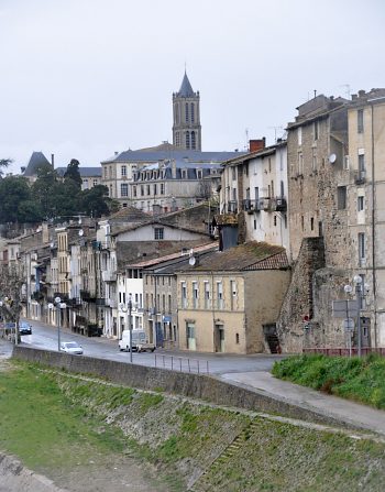 Paysage de la Réole avec l'église (paysage vu depuis le pont sur la Garonne).