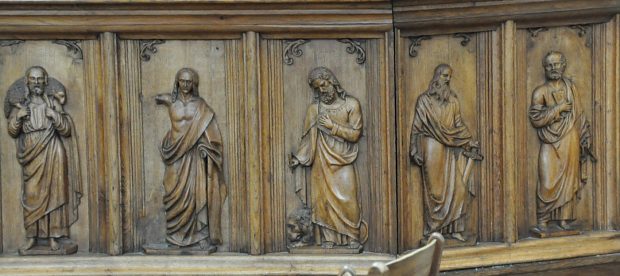 Le Christ et les apôtres dans le banc d'œuvre (XVIIIe siècle)..