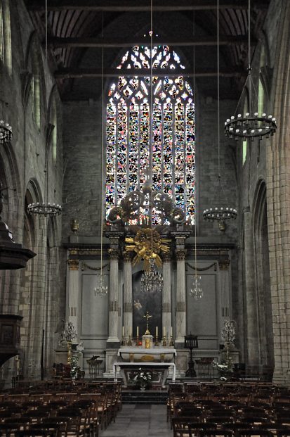 Le chœur de l'église Saint-Germain et la baie 0