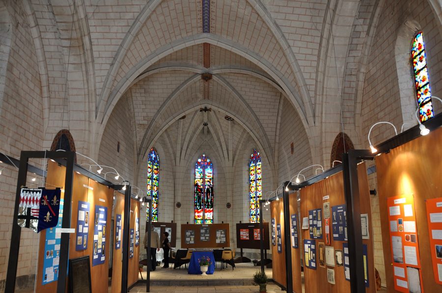 Vue d'ensemble de la chapelle Saint-Benoît lors d'une exposition