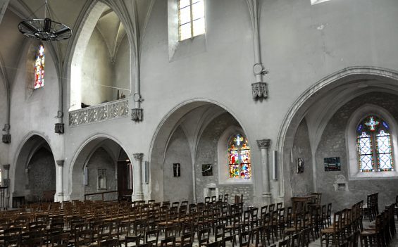 Le transept et les chapelles latérales du côté droit