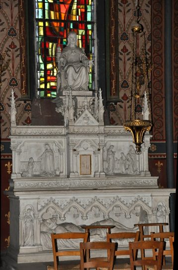 L'autel de la chapelle rayonnante du Sacré-Cœur