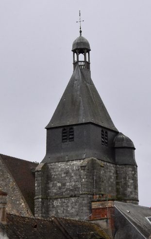 Le clocher a été restauré au XXe siècle