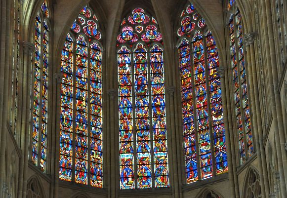 Les vitraux de l'abside de Saint-Gatien