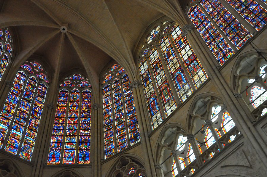 Le chœur de la cathédrale Saint-Gatien possède l'une des plus belles verrières de France