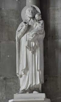 Statue de saint Vincent de Paul