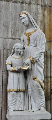 Groupe sculpté de sainte Anne et Marie 
