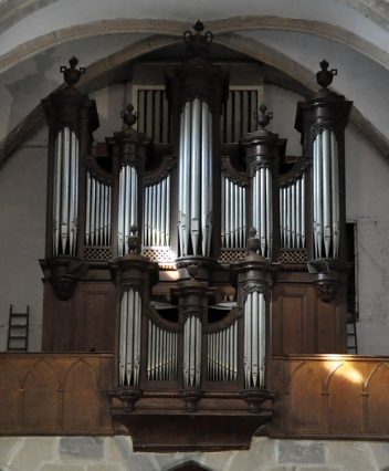 L'orgue de tribune date de 1830