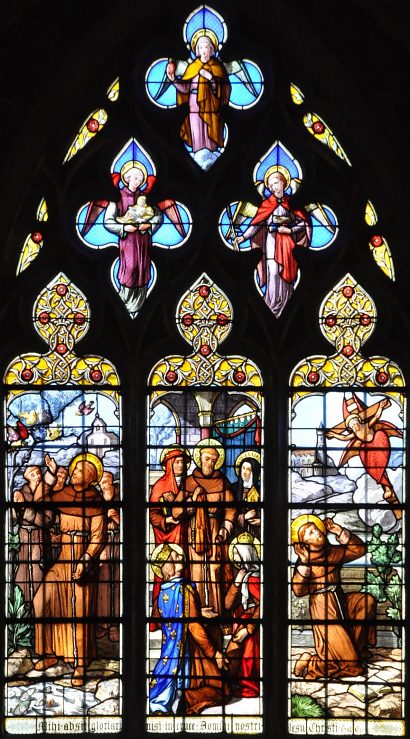 Vitrail représentant les grandes figures franciscaines du XIIIe siècle