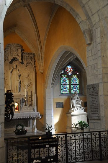 Chapelle de Saint–Pierre–Fourier et chapelle de Vandenesse