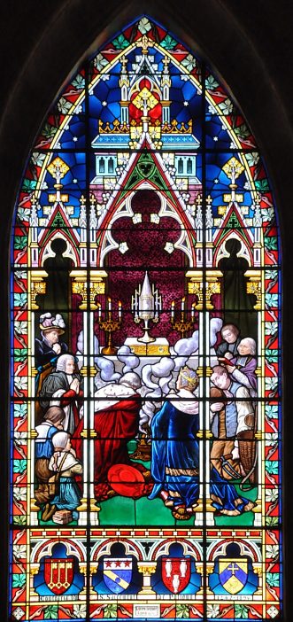 Vitrail de la «Confrérie du Saint–Sacrement de Poligny 1247–1896»