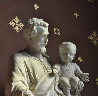 Statue de saint Joseph avec l'Enfant en marbre blanc