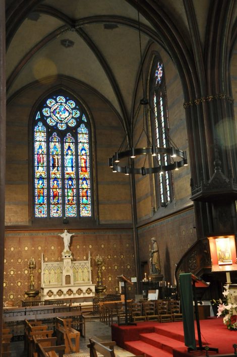 Chapelle Saint-Joseph avec ses décorations du XIXe siècle