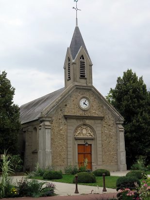 Façade de l'ancienne église Saint-Denis à Vélizy