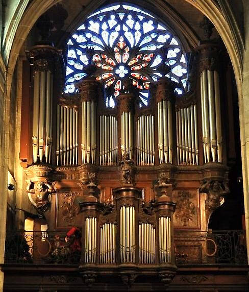 Buffet d'orgue du XVIIIe siècle