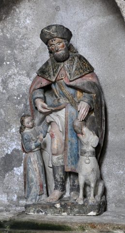 Statue de saint Roch dans une niche