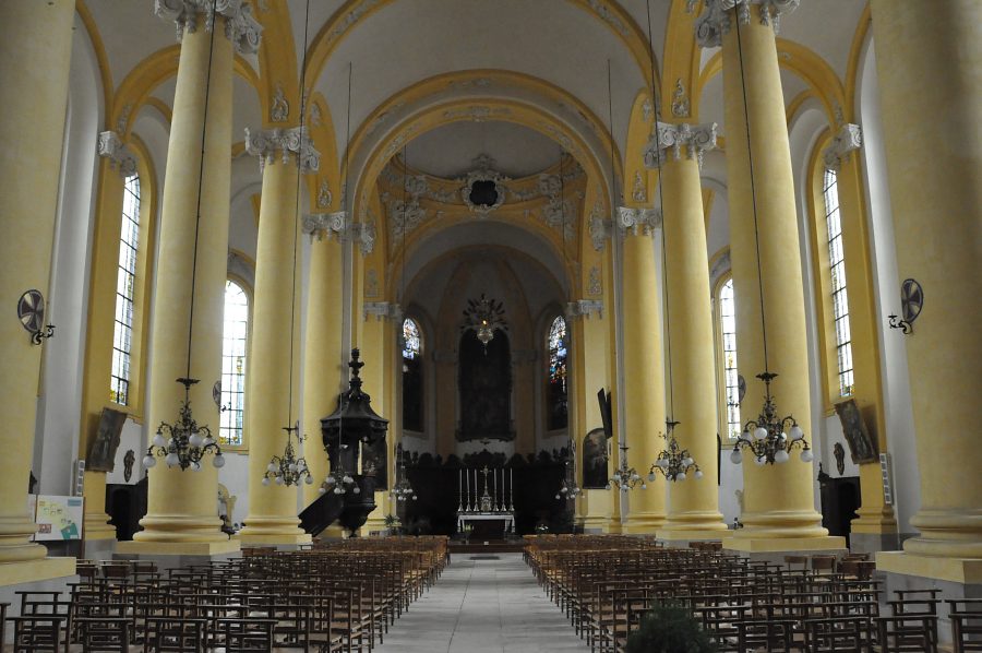 Vue de la nef et du chœur de Saint–Jacques