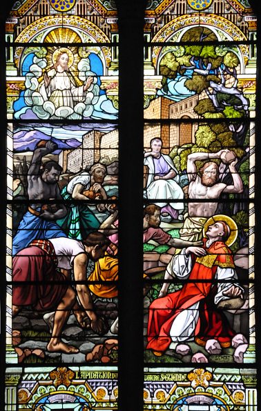 Vitrail de la baie 27 : Le Martyre de saint Étienne