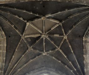 La voûte dans le transept au niveau du bas-côté