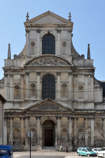 La façade de l'église Sainte–Marie (début du XVIIIe siècle)