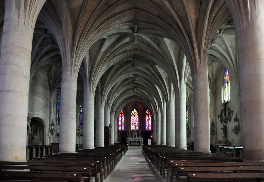 Vue d'ensemble de la nef de l'église Saint-Gorgon