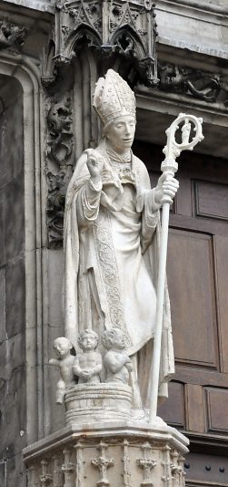 Saint Nicolas sur le trumeau du portail central