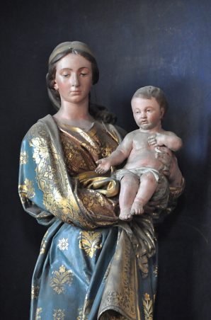Vierge  l'Enfant, XVIIIe siècle en bois peint