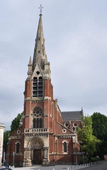 La façade de l'église