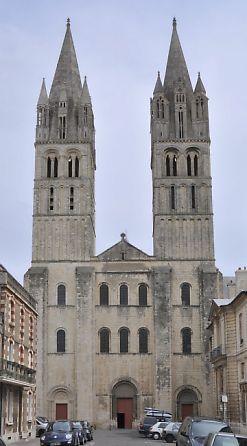 Abbaye-aux-Hommes à Caen, la façade