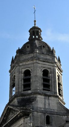 Le clocher de la façade (XVIIIe siècle)
