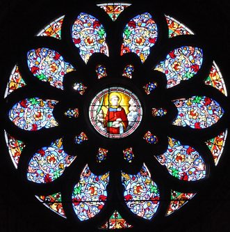 Rosace de la fin du XIXe siècle dans le transept