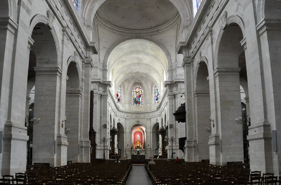 La nef de Saint-Louis de la Rochelle