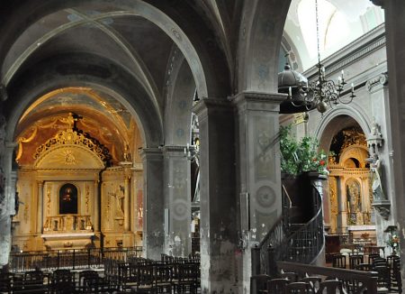 Le bas-côté gauche et la chapelle absidiale du Sacré Cœur