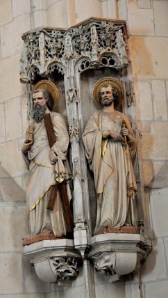 Statues de saint Andr et de saint Pierre