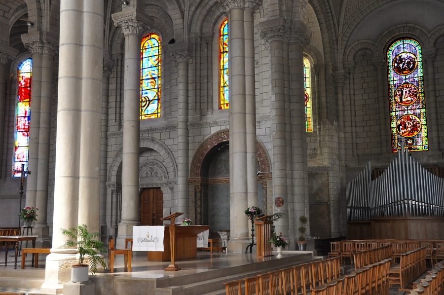 Le chœur de Saint-Laud et le transept droit