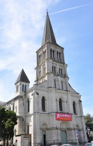 La façade de l'église Saint-Laud
