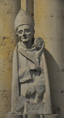 Buste de l'évêque Fulbert (enterré dans l'église)