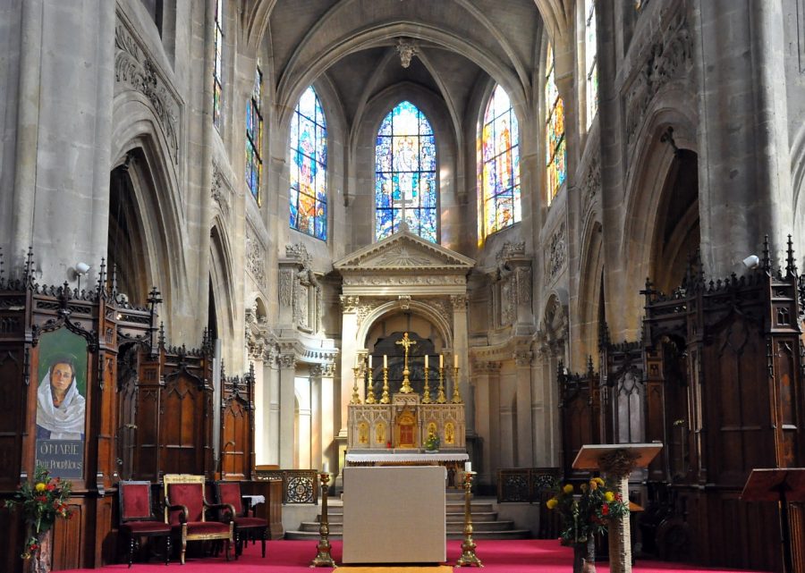 Le chœur de l'église Saint–Laurent
