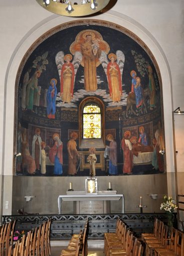 Chapelle Saint-Joseph dans le transept droit