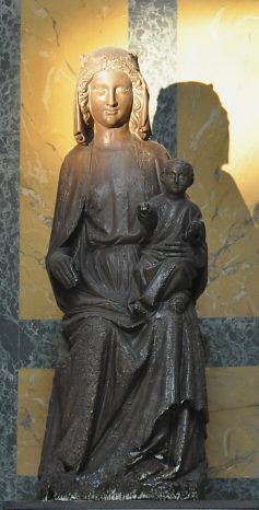 Vierge à l'Enfant dans la chapelle de la Vierge