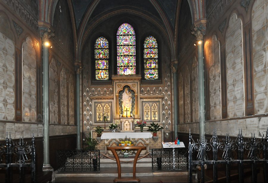 La chapelle axiale de la Vierge