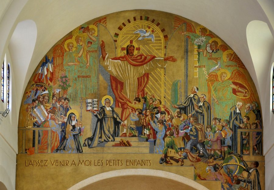 La mosaïque de l'arc triomphal est une œuvre de Marcel Imbs (1882–1935), achevée par Jean Gaudin en 1935.