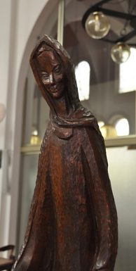 Notre-Dame, sculpture en bois