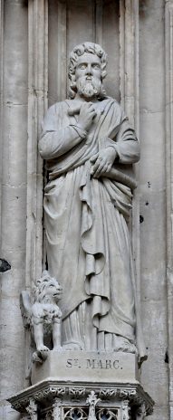 Statue de saint Marc dans le portail central, XIXe siècle