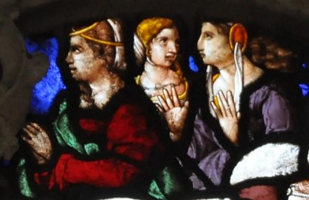Saintes femmes dans un vitrail (XVIe siècle)